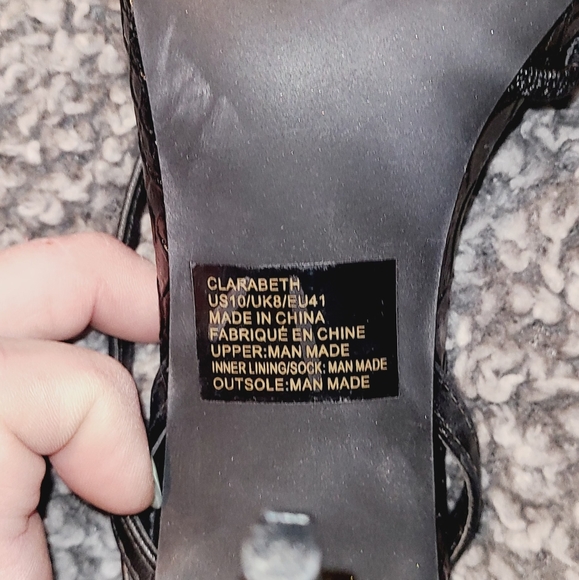 Cutee brand new pumps with straps - Picture 2 of 3